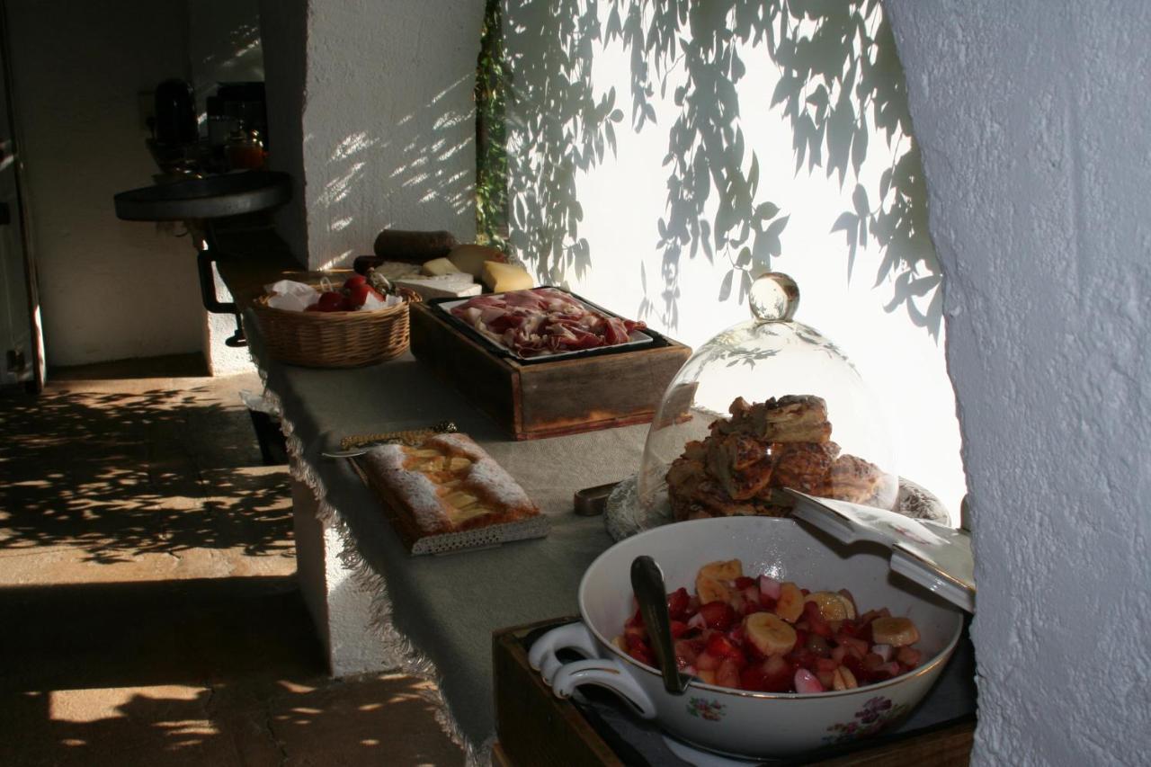 Montrás Le Rondini Bed & Breakfast エクステリア 写真